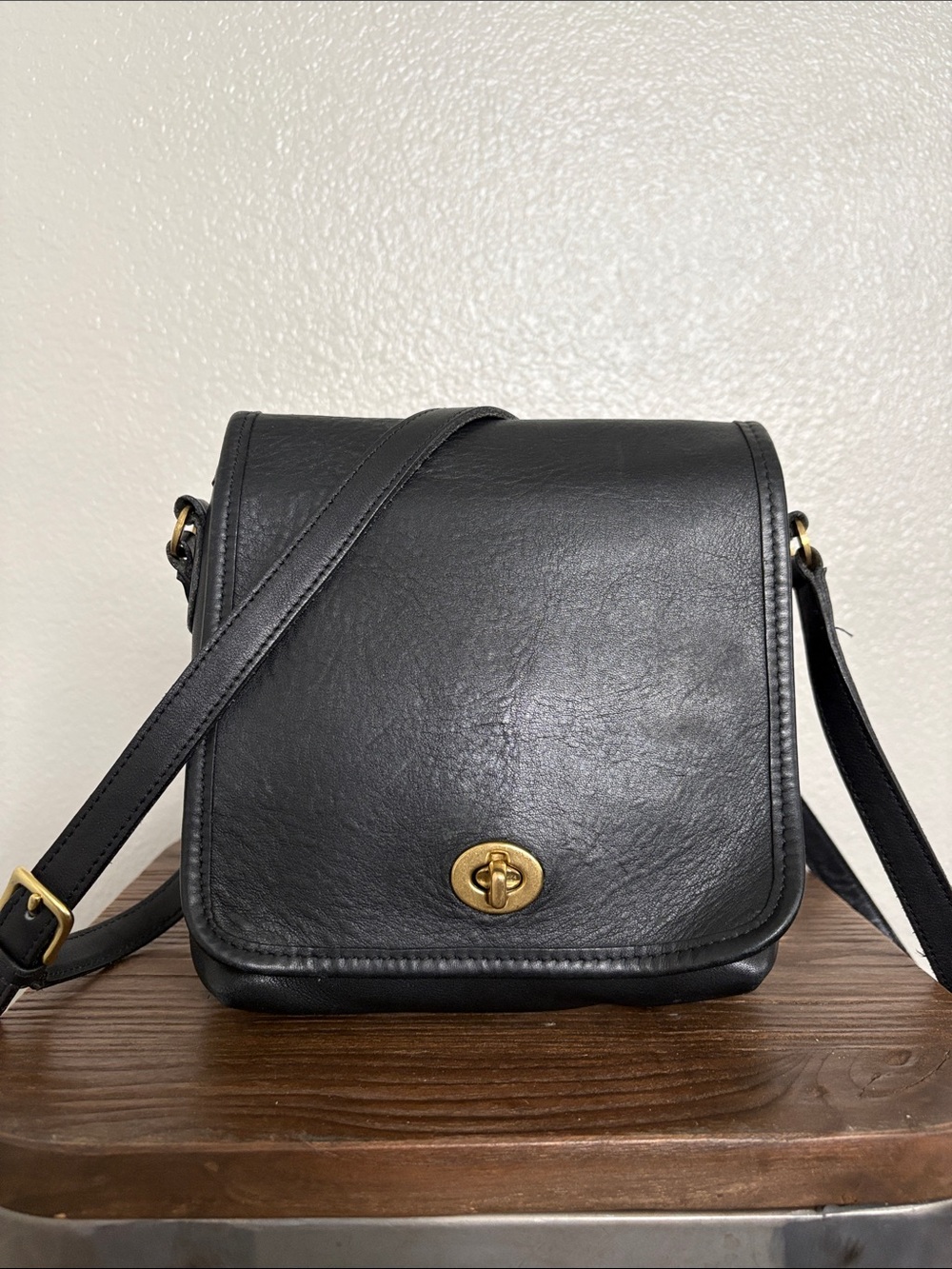 Vintage Coach Companion Flap Bag 9076